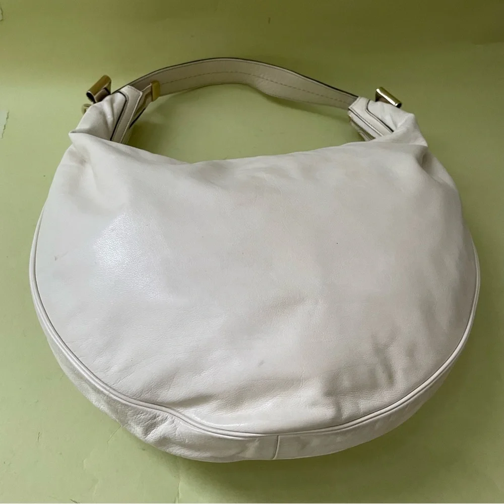 Vintage cream/gold Gucci Duchessa leather shoulder bag